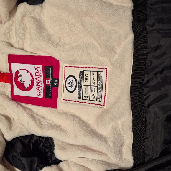 Canada Weather Gear - Pink Parka with faux fur lined hood - Picture 10 of 15